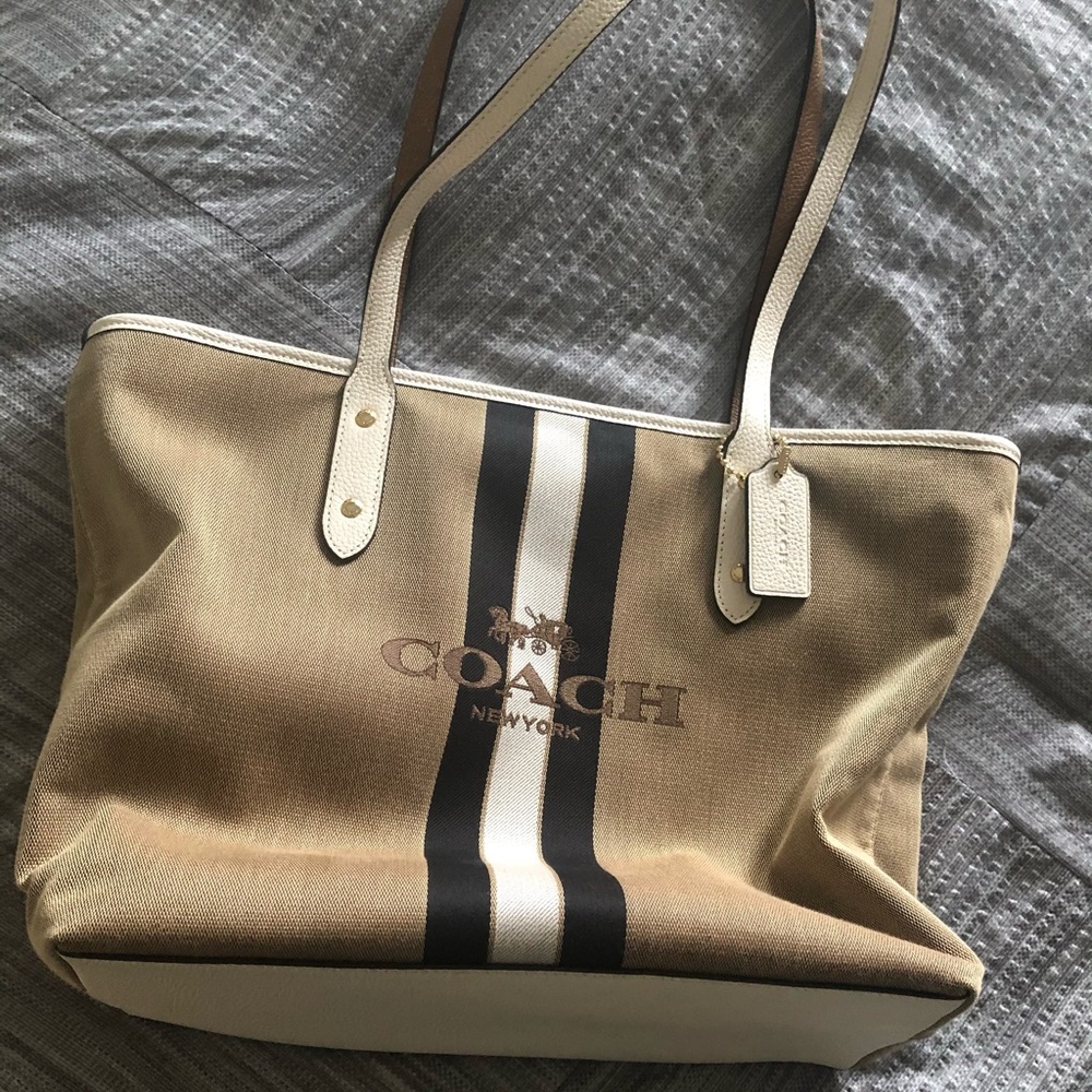 Coach Shoulder Handbag